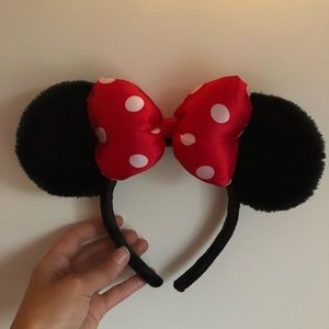 Minnie Mouse Ears headband